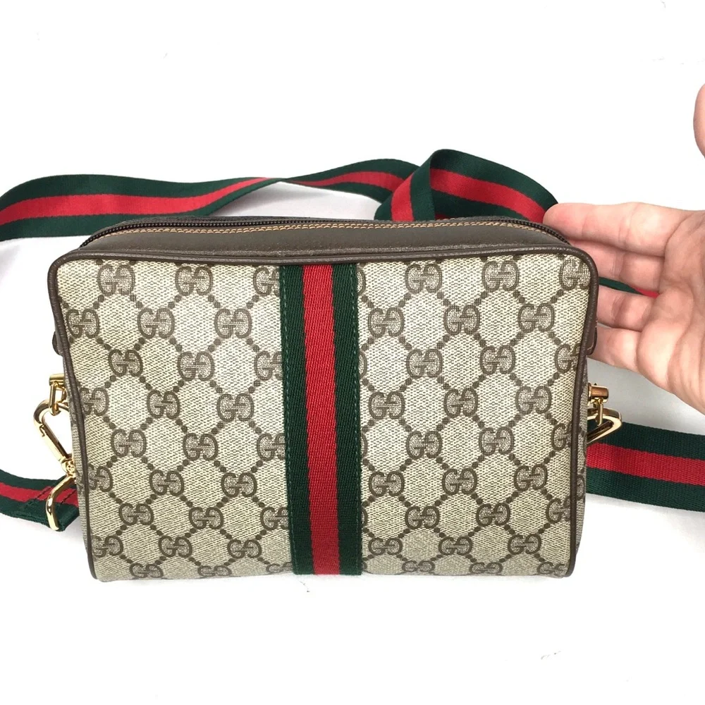 Authentic Gucci brown monogram coated canvas crossbody bag clutch - Picture 8 of 16